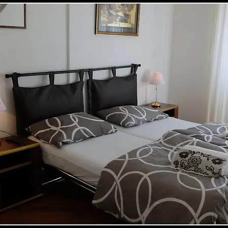 Piazza Goldoni Bed and breakfast 3*