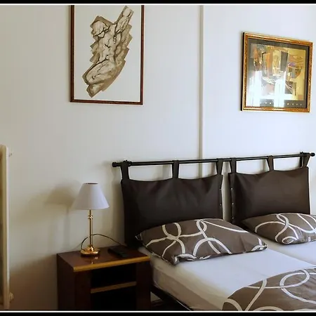 Piazza Goldoni Bed and breakfast 3*