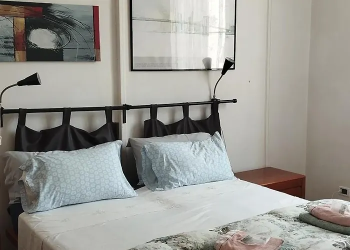 Piazza Goldoni Trieste